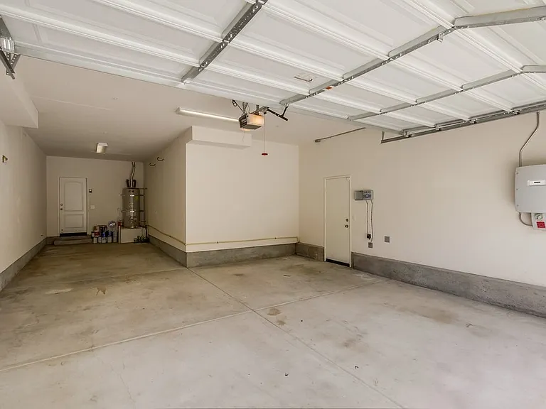5102 Sevilla St — Photo 3