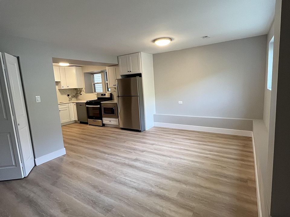 1st image of 1731 N Fairfield Ave #1