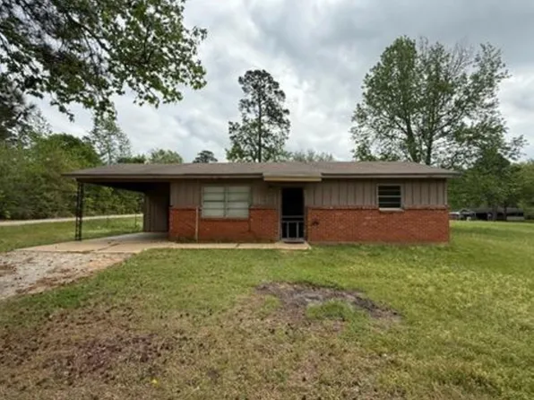 302 Paul St, Troup, TX 75789