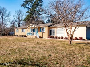 110 Lejeune Rd, Cape Carteret, NC 28584