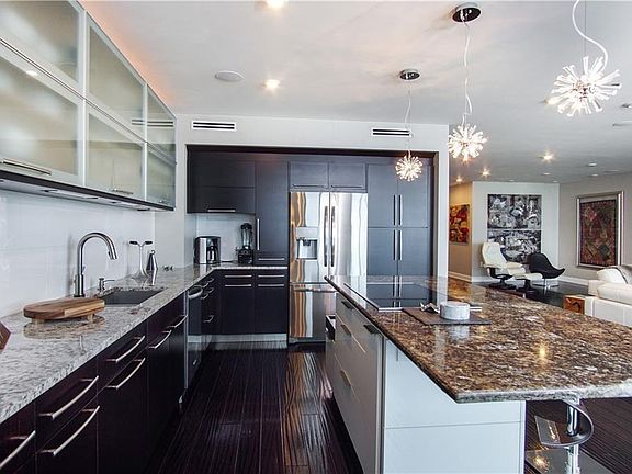 5th image of 1 Beach Dr SE Unit 1504