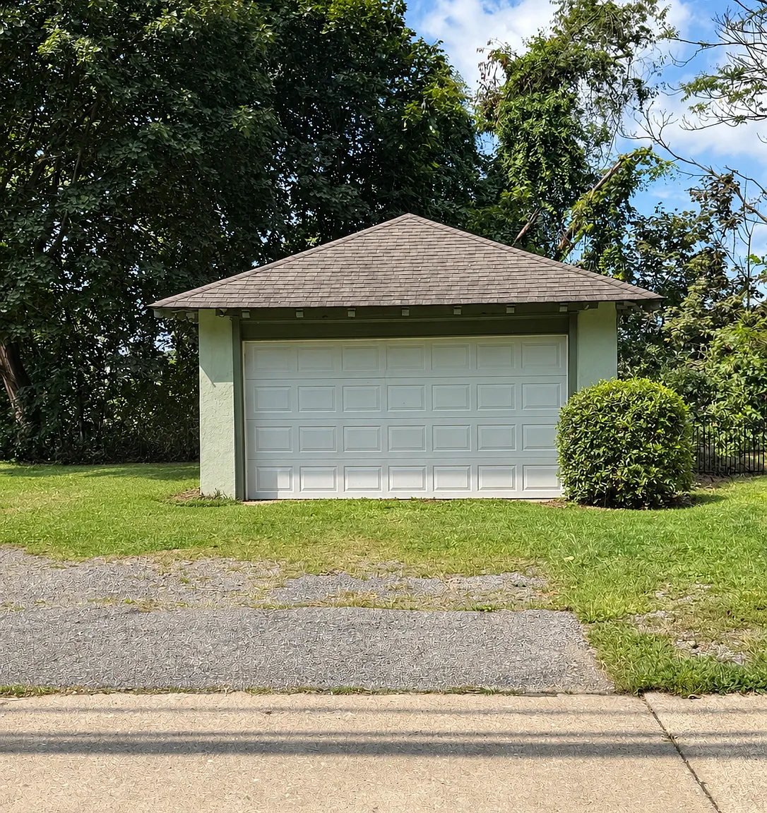 819 Saint Clair Avenue - 1 — Photo 3