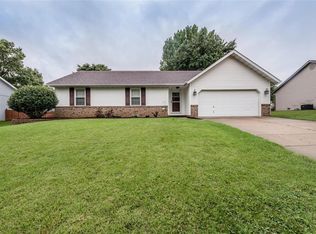 516 Andra Dr, Maryville, IL 62062