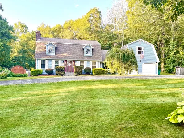 62 Carue Dr, Scituate, RI 02857