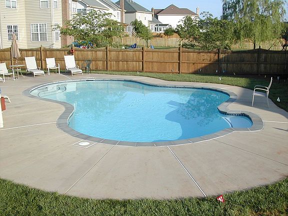 2nd image of 22031 Hyde Park Dr