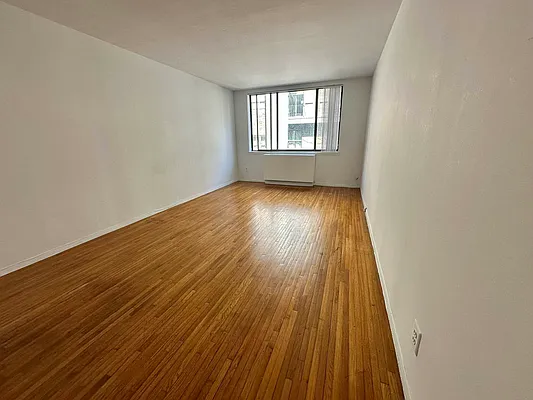 Rented by J PRESTON AND ASSOCIATES INC | media 2