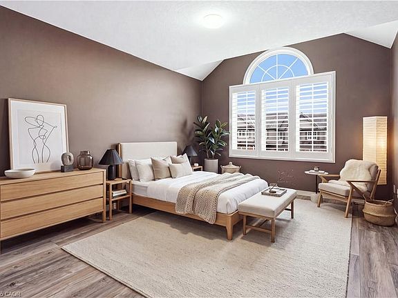 3rd image of 541 Wild Iris Ave