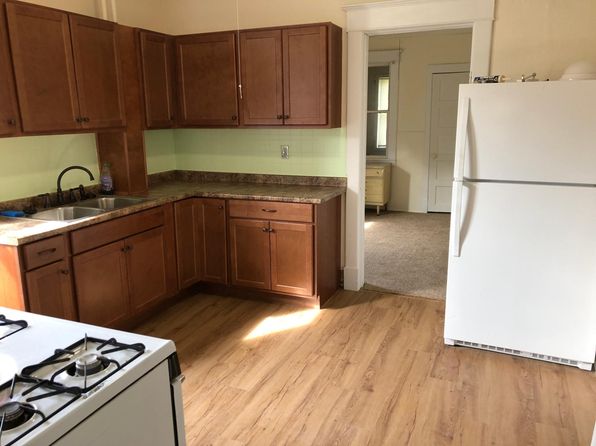 15 Zoar Ave #1
