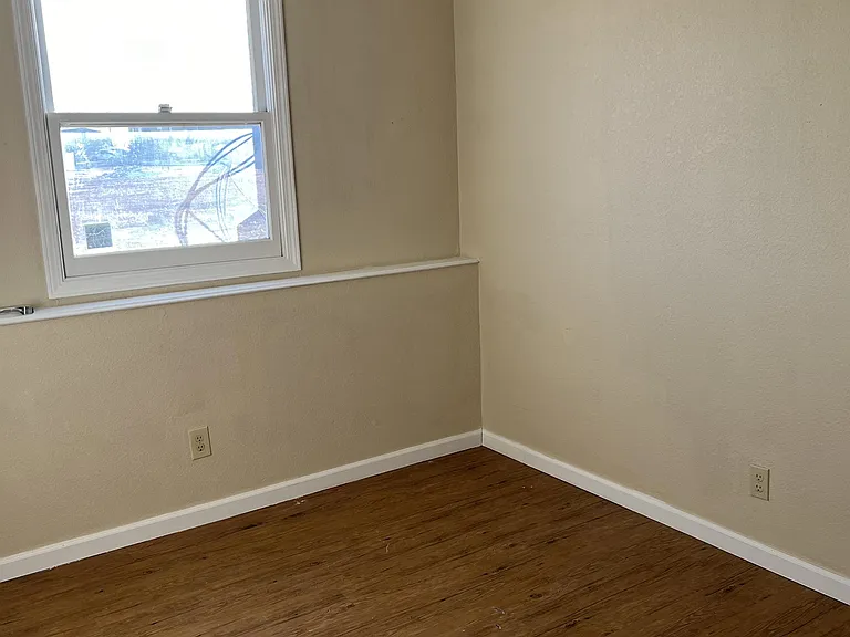 2510 Edmunds St — Photo 8