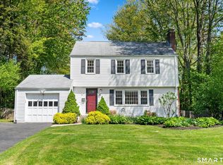 20 Seneca Rd, West Hartford, CT 06117