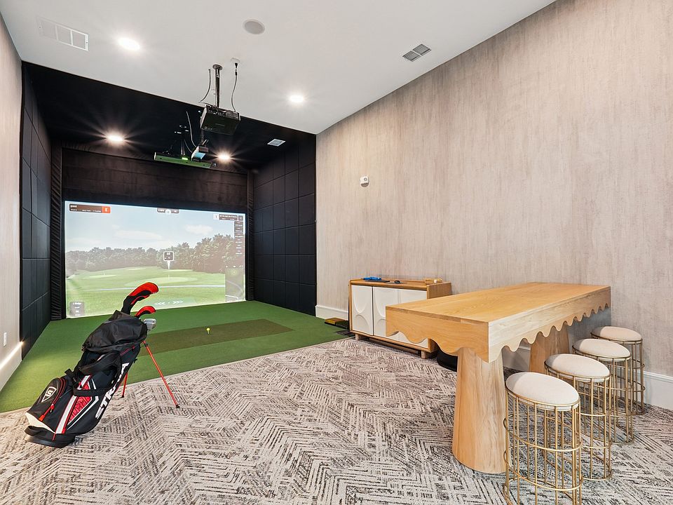 Golf Simulator Bay