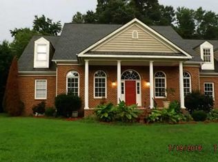 101 Jerdone Pl, Yorktown, VA 23692