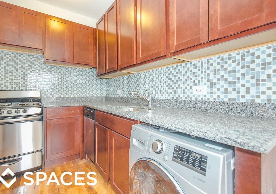 1st image of 550 W Arlington Pl APT 602