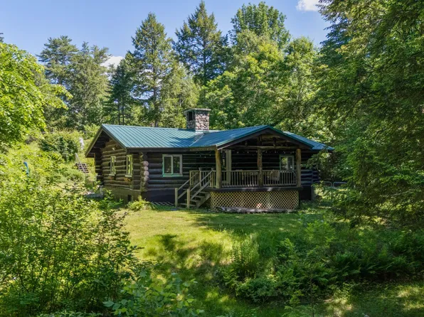 22 Montgomery Road, Windham, ME 04062