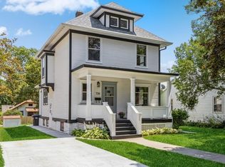 738 Oakland Ave, Iowa City, IA 52240