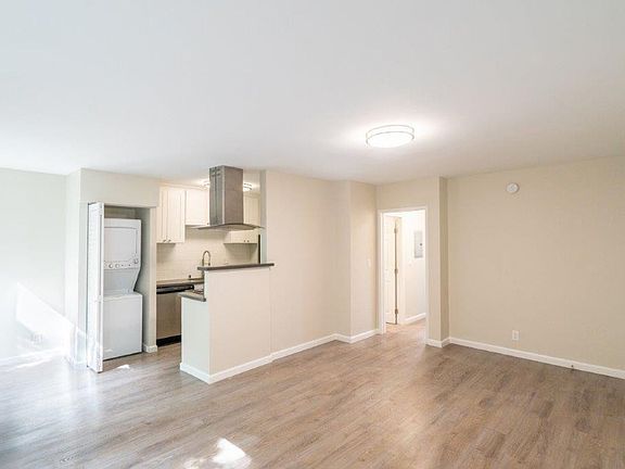 5th image of 1258 N Harvard Blvd APT 7