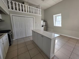 1210 Chapel St #A3, New Haven, CT 06511