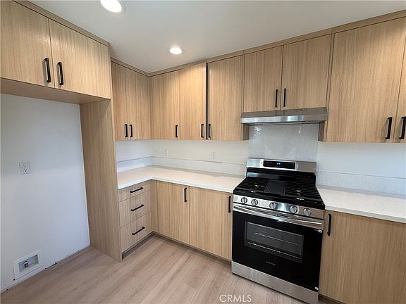 4th image of 8955 San Luis Ave