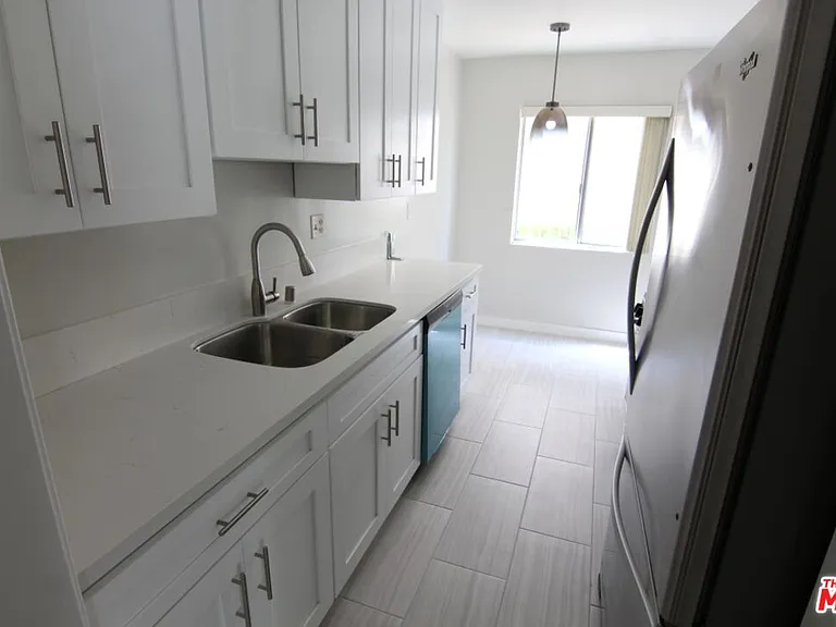 1825 Glendon Ave #6 — Photo 6