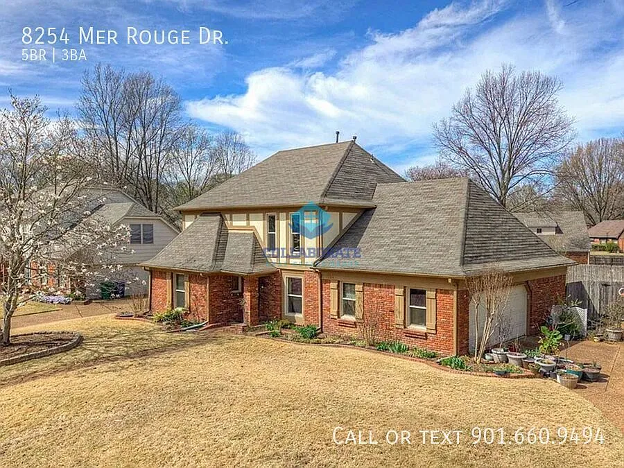 Beautiful home in sought-after Germantown neighborhood — Photo 1
