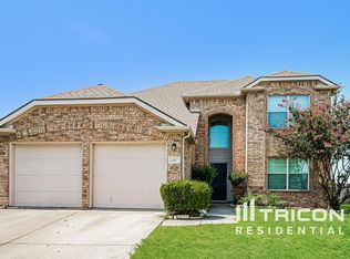 131 Fallen Rock Dr, Waxahachie, TX 75165