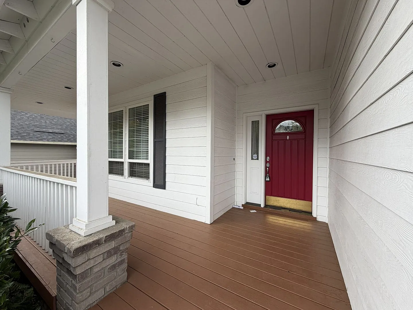 Tualatin 3 Bedroom with Den + Bonus Room 2.5 Bath Home! Close to Legacy Hospital. Has A/C, Includ... — Photo 3
