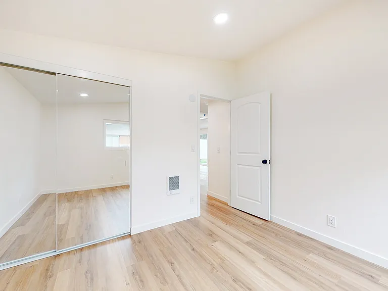 3036 Coolidge Ave #61 — Photo 13