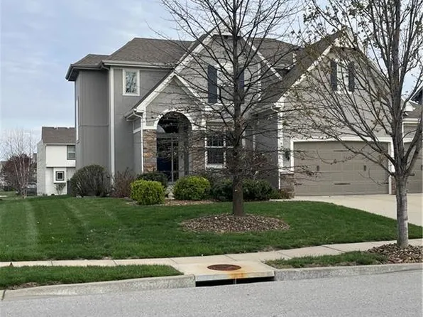 8100 NE 103rd St, Kansas City, MO 64157