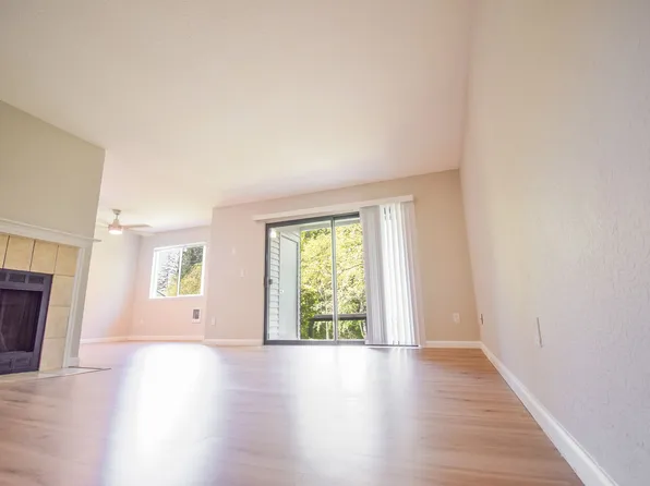 9515 SW 146th Ter #C2, Beaverton, OR 97007