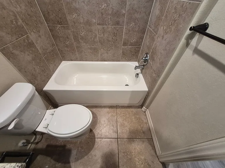 6522 Marcel Way #101 — Photo 24