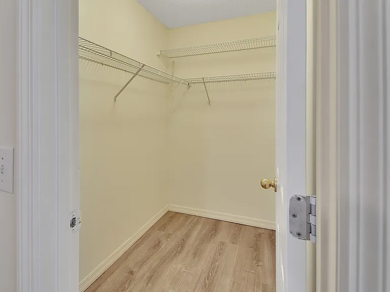1110 Plover Pl — Photo 11