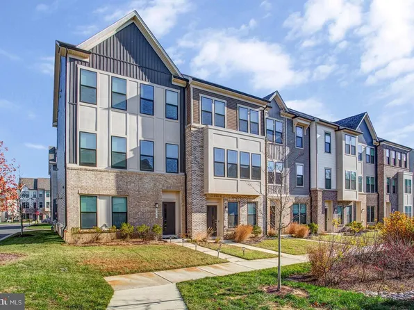 211 Oakpine Dr, Laurel, MD 20724