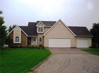 435 B Ave W, Walford, IA 52351