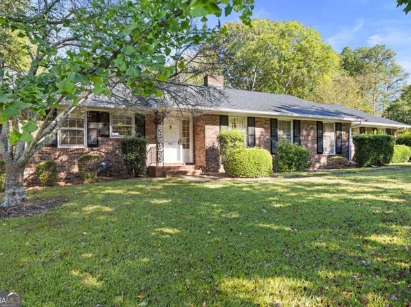 413 N 5th Ave, Winder, GA 30680