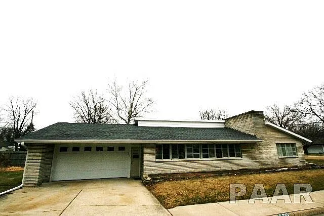609 E Madison St photo 1