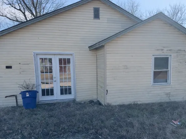 2127 Butler Rd, Hopkinsville, KY 42240