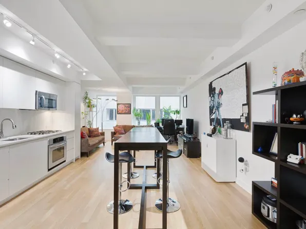 90 William Street image 1 of 13