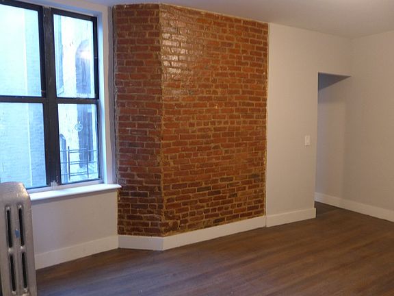 4th image of 1 E 213th St APT 9