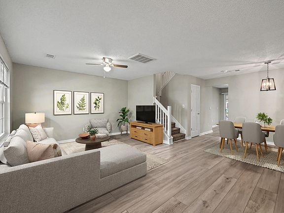 5th image of 8039 Shadow Oak Dr