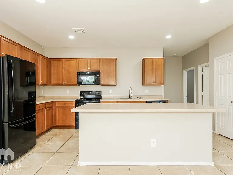 7340 W Preston Ln — Photo 4