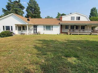 127 Riverview Cir, Colonial Beach, VA 22443