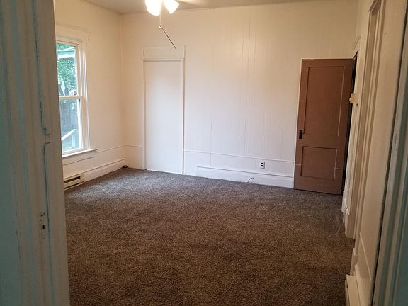 5th image of 1452 Walnut St #1452