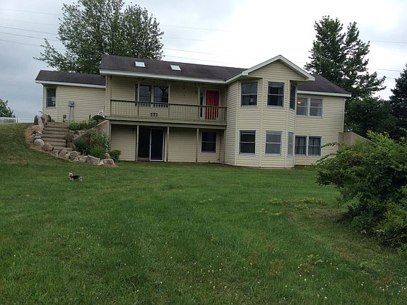 2nd image of 4506 Cleveland St E