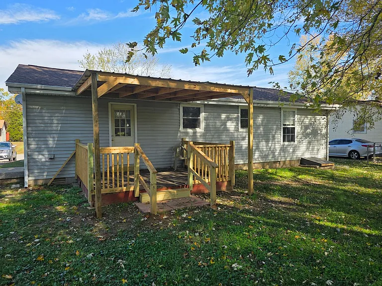 386 Elaine Dr — Photo 19