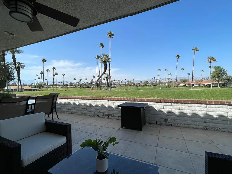 142 Avenida Las Palmas — Photo 8