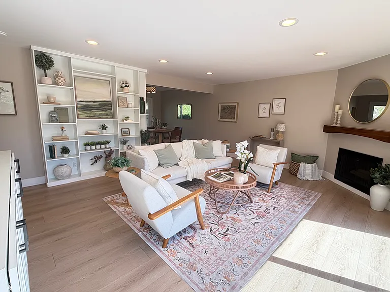 Living area with built-in bookshelf