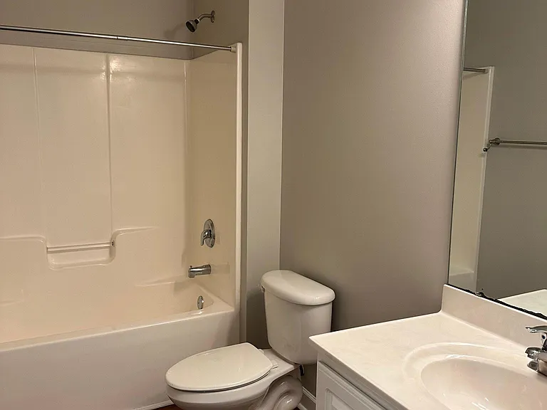 5114 Christian Dr — Photo 10