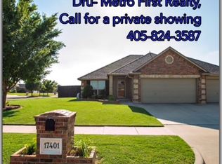 17401 White Hawk Dr, Edmond, OK 73012