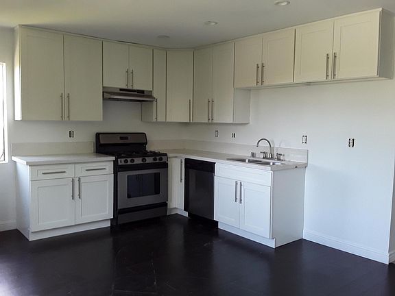 5th image of 1019 E Glenoaks Blvd