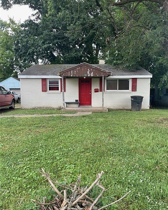 1st image of 1310 Apple Ln